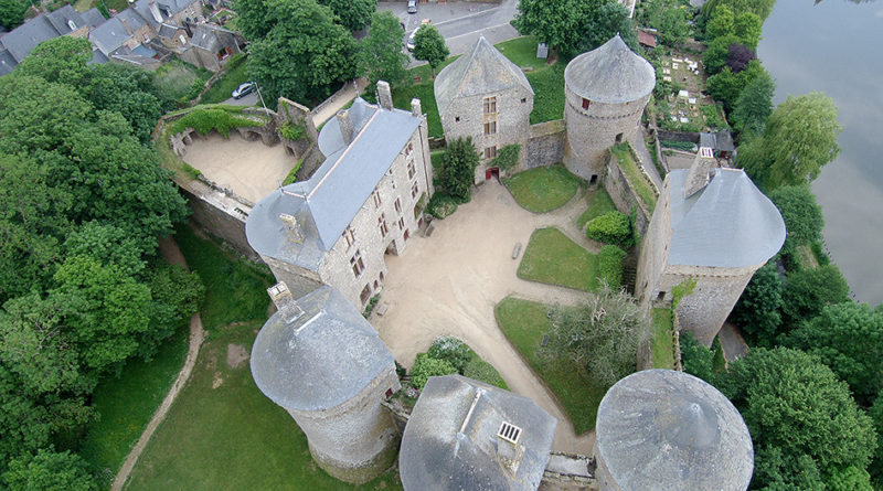 Lassay les chateaux drone